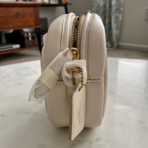 Coach Quilted Leather Camera Bag, Chalk/White, NWT - Picture 4 of 16